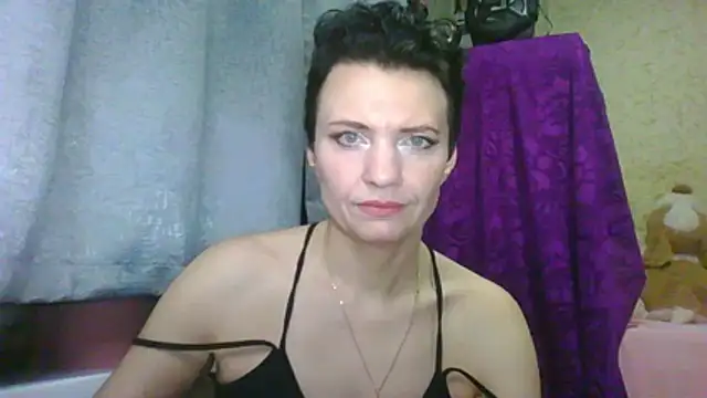 HotMamaQueen234 online show from 03-18-26, 08:23