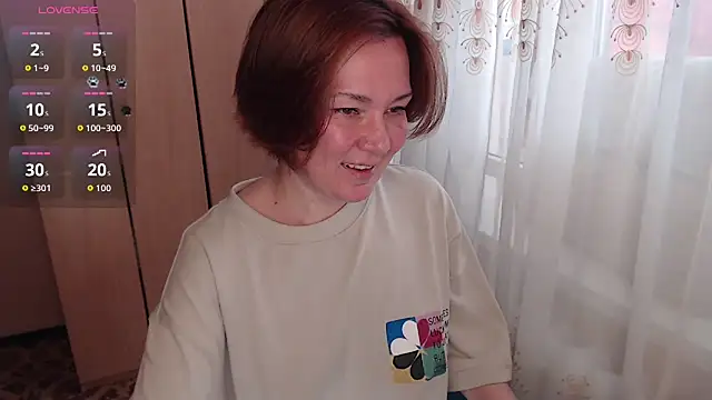 Snapshot of Julia_Vagrik chatting on 05-08-26, 11:15 Julia Vagrik online show from 05-08-26, 11:15
