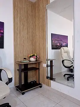 Reina Mia1 online show from 04-23-26, 11:40