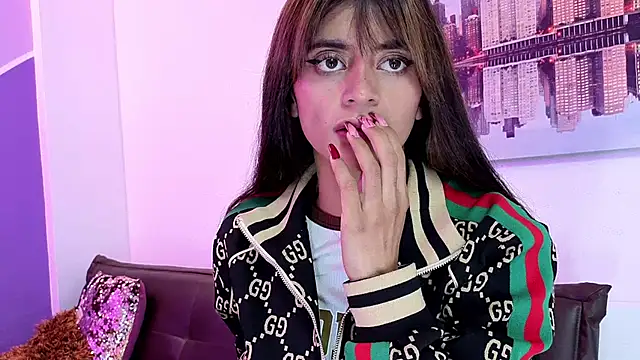 Sofy Durand online show from 03-30-26, 12:06