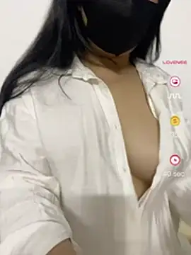 AliceDuong online show from 05-07-26, 03:12