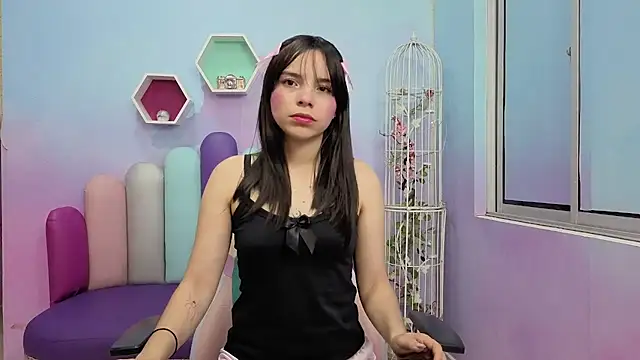 Snapshot of Isaa_Skinny chatting on 06-11-26, 03:59 Isaa Skinny online show from 06-11-26, 03:59