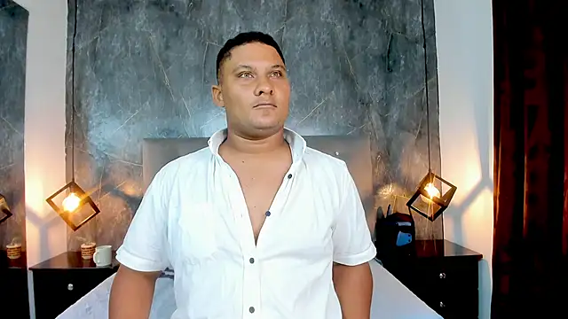 Snapshot of Liam_Carters chatting on 03-24-26, 01:05 Liam Carters online show from 03-24-26, 01:05