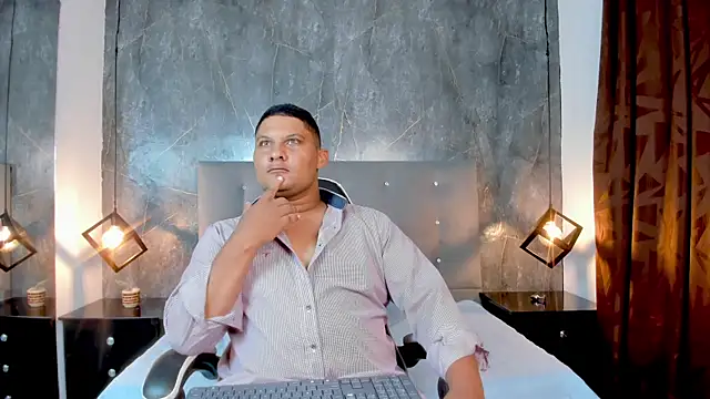 Snapshot of Liam_Carters chatting on 03-25-26, 11:49 Liam Carters online show from 03-25-26, 11:49