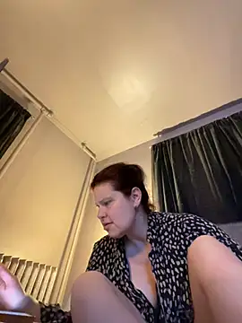 JulieetteLatte online show from 04-02-26, 01:25