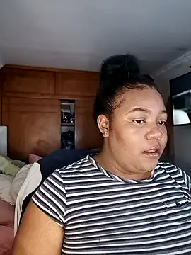 Snapshot of Daddyss_girl1 chatting on 04-02-26, 05:16 Daddyss girl1 online show from 04-02-26, 05:16