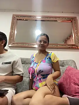 Snapshot of leoylia chatting on 04-01-26, 04:57 leoylia online show from 04-01-26, 04:57