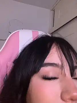 MayyBonita online show from 05-10-26, 04:34