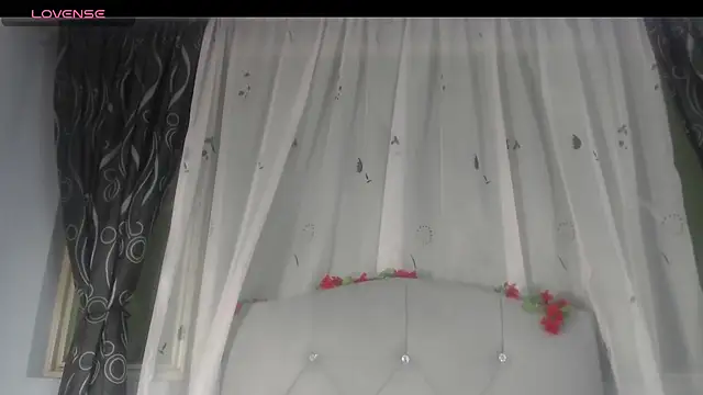 Snapshot of Victoria_Founta1 chatting on 06-11-26, 10:08 Victoria Founta1 online show from 06-11-26, 10:08