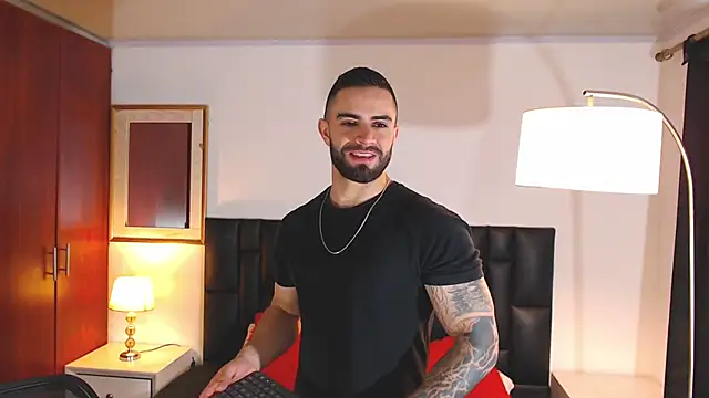 Snapshot of tony_goldstein chatting on 05-26-26, 10:06 tony goldstein online show from 05-26-26, 10:06