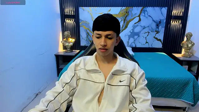 AdrianFranko online show from 06-19-26, 01:26