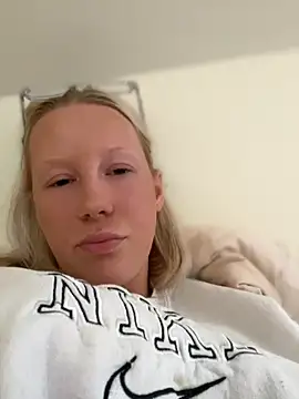 LeniMaria online show from 05-04-26, 05:09