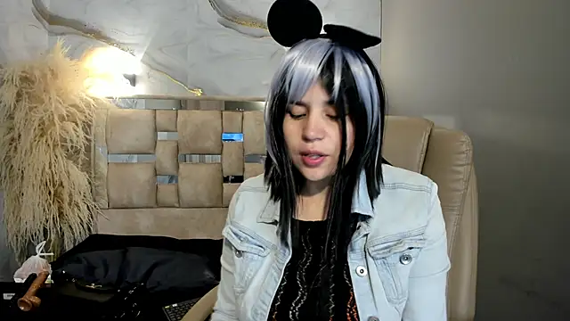 Snapshot of Cata_black chatting on 05-18-26, 11:49 Cata black online show from 05-18-26, 11:49