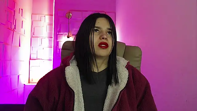 Snapshot of Cata_black chatting on 06-18-26, 01:04 Cata black online show from 06-18-26, 01:04