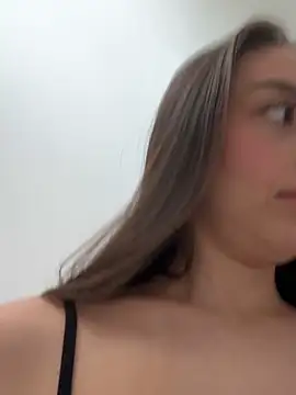 Lauren Storm online show from 04-27-26, 06:50