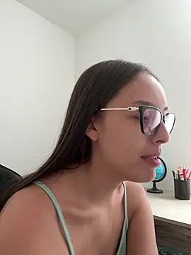 Lauren Storm online show from 04-29-26, 06:14
