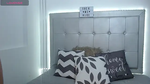 Kloe  watson online show from 03-25-26, 04:02