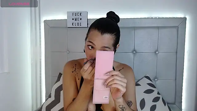 Kloe  watson online show from 05-06-26, 07:52