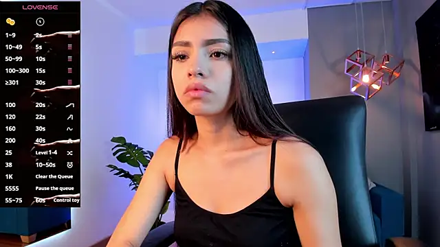 mily Lopez online show from 06-25-26, 02:43
