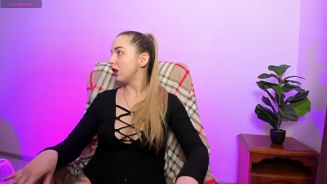 Alexandracandy online show from 03-22-26, 09:02