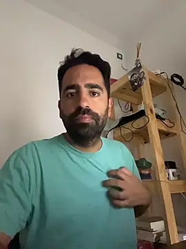 Snapshot of Can-14 chatting on 03-19-26, 08:57 Can-14 online show from 03-19-26, 08:57