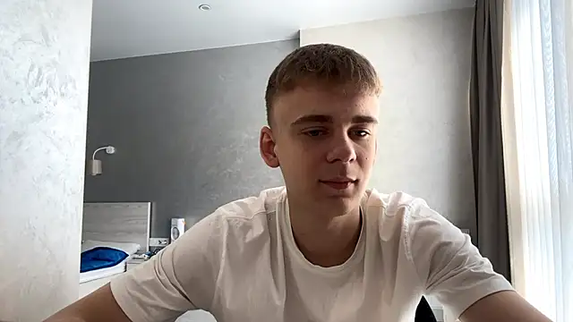 Snapshot of SoloFury chatting on 03-22-26, 09:23 SoloFury online show from 03-22-26, 09:23