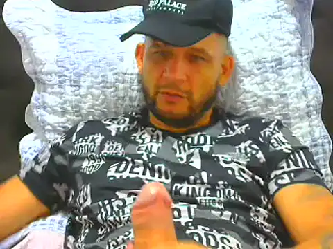 Snapshot of altenori chatting on 07-18-26, 01:21 altenori online show from 07-18-26, 01:21