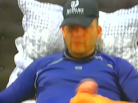 Snapshot of altenori chatting on 07-25-26, 01:30 altenori online show from 07-25-26, 01:30