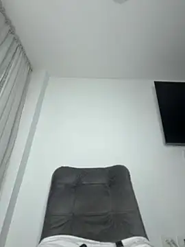 Snapshot of MoraFit_ chatting on 07-28-26, 02:05 MoraFit online show from 07-28-26, 02:05