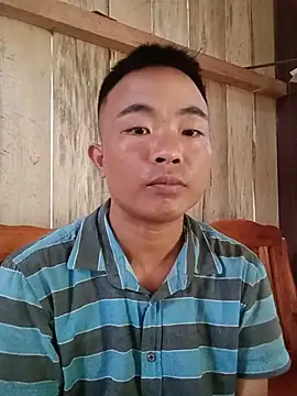 Snapshot of boy-pho- chatting on 07-10-26, 03:55 boy-pho- online show from 07-10-26, 03:55