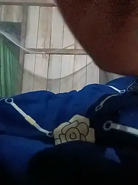 Snapshot of boy-pho- chatting on 07-12-26, 09:06 boy-pho- online show from 07-12-26, 09:06