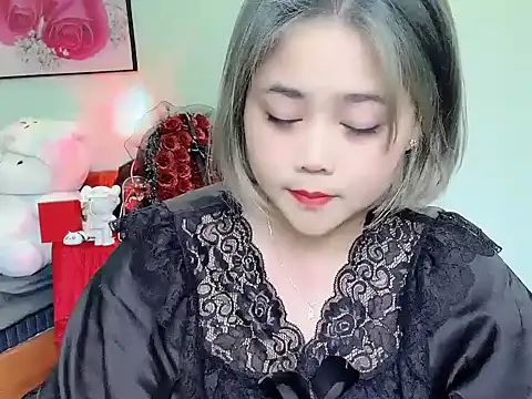 Snapshot of Nhanlu009 chatting on 05-13-26, 09:39 Nhanlu009 online show from 05-13-26, 09:39