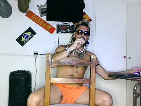 freddymdq100 online show from 04-14-26, 11:33