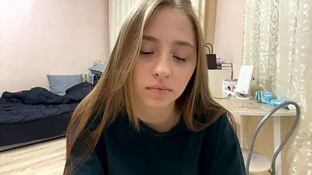 Vickyfaith online show from 04-15-26, 07:21