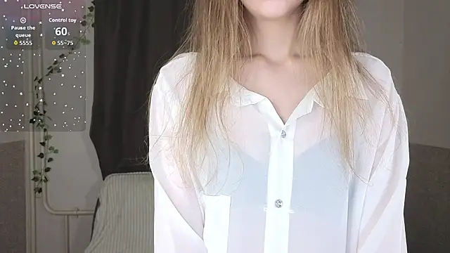 Emily Nelsonn online show from 06-07-26, 06:00