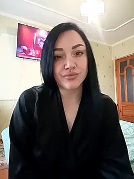 Elsie-Nora online show from 04-21-26, 05:47