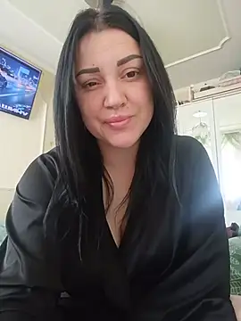 Snapshot of Elsie-Nora chatting on 05-28-26, 06:43 Elsie-Nora online show from 05-28-26, 06:43
