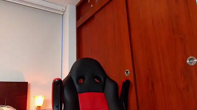 Snapshot of JAYCAM_ chatting on 03-25-26, 08:15 JAYCAM online show from 03-25-26, 08:15