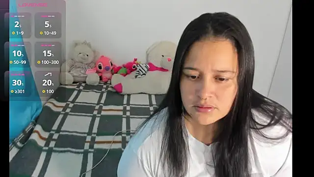 Snapshot of Atenea_19_ chatting on 06-23-26, 09:35 Atenea 19 online show from 06-23-26, 09:35