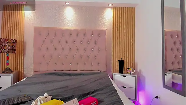 Jorinde Sexy online show from 05-06-26, 03:57