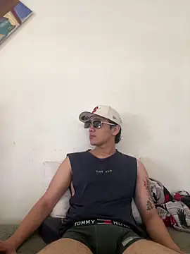 Hazhitr online show from 03-20-26, 02:33