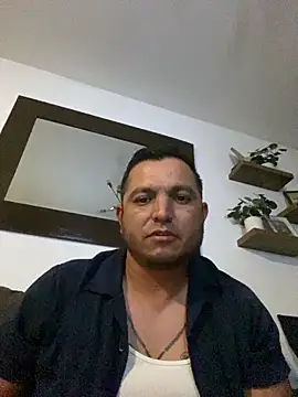 Snapshot of HOTB0Y18 chatting on 04-23-26, 07:30 HOTB0Y18 online show from 04-23-26, 07:30