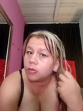 ScarletBigTitties online show from 04-05-26, 11:40