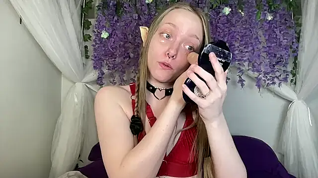 Snapshot of ElfGirlAna chatting on 05-18-26, 02:45 ElfGirlAna online show from 05-18-26, 02:45
