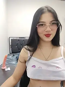 Snapshot of veleria_allurin chatting on 06-19-26, 12:09 veleria allurin online show from 06-19-26, 12:09