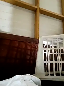 Snapshot of bustingyou chatting on 03-23-26, 12:03 bustingyou online show from 03-23-26, 12:03