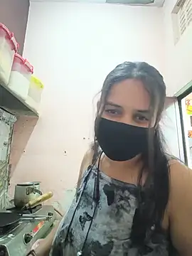 REENA-STRIP online show from 05-16-26, 06:32