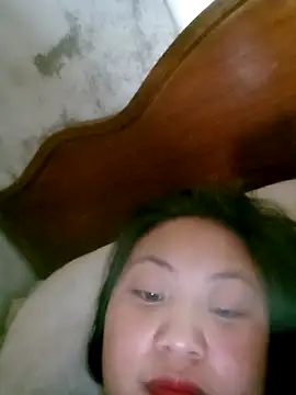 Snapshot of Emmi_cute9x chatting on 03-28-26, 02:22 Emmi cute9x online show from 03-28-26, 02:22