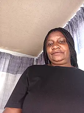 Snapshot of BabeThandi chatting on 05-10-26, 12:32 BabeThandi online show from 05-10-26, 12:32