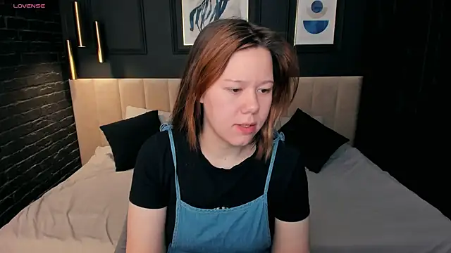 Vanessa ama online show from 05-14-26, 05:47